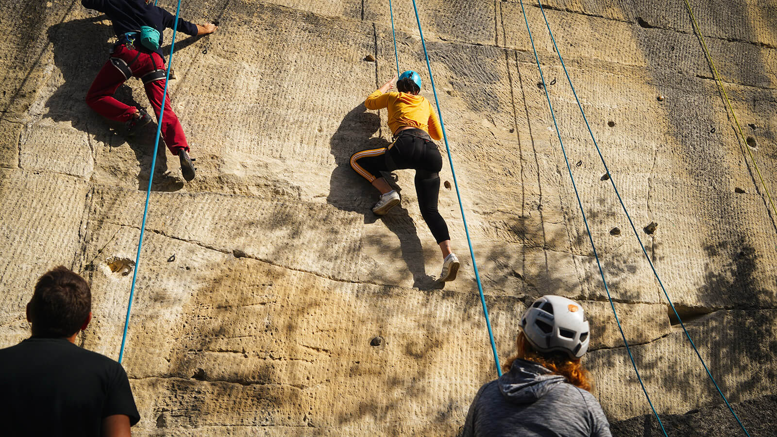 Klettern am Fronton des Glachoirs in Saint-Vaast-lès-Mello
