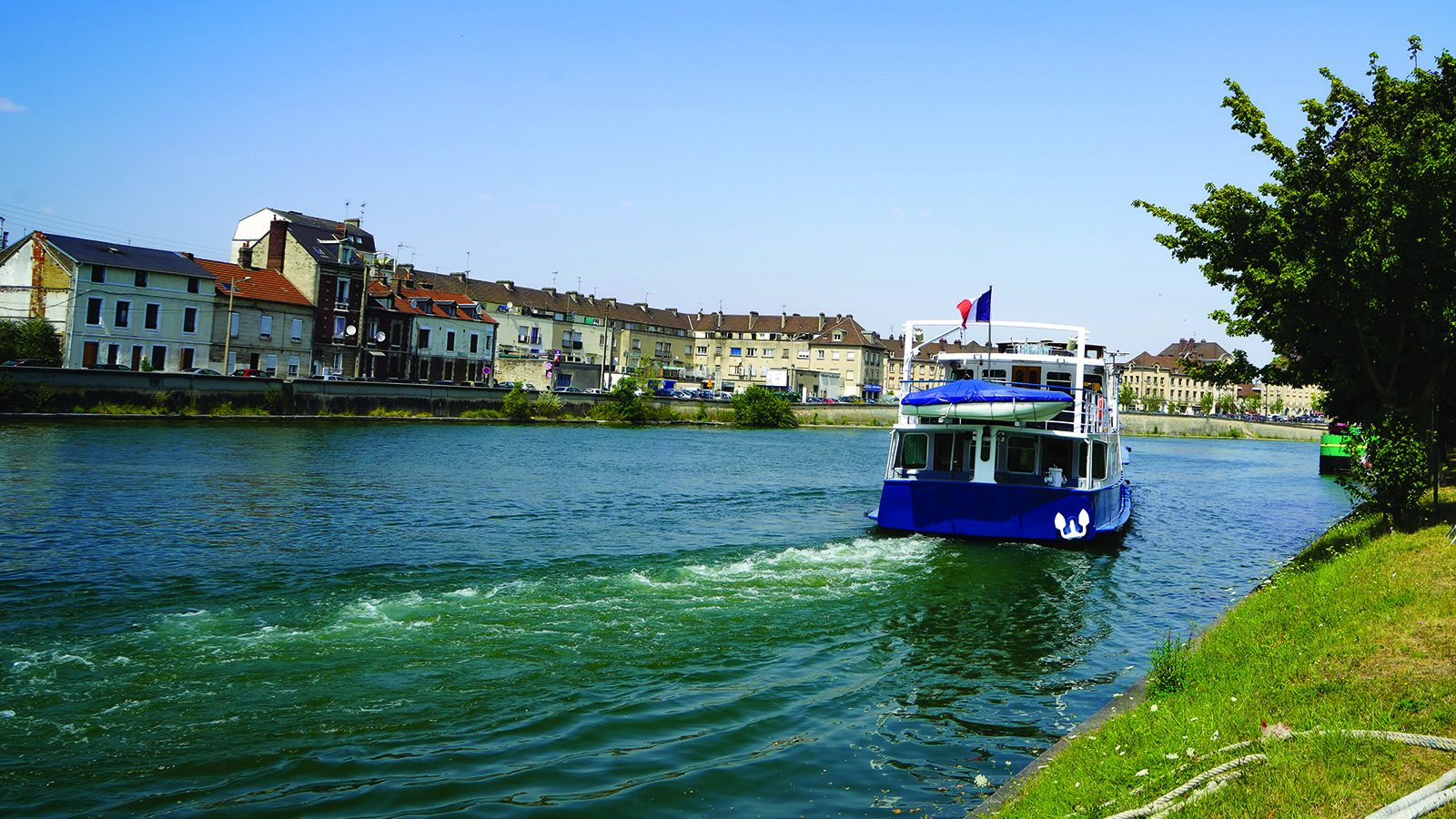 Bootsfahrt auf dem Fluss Oise