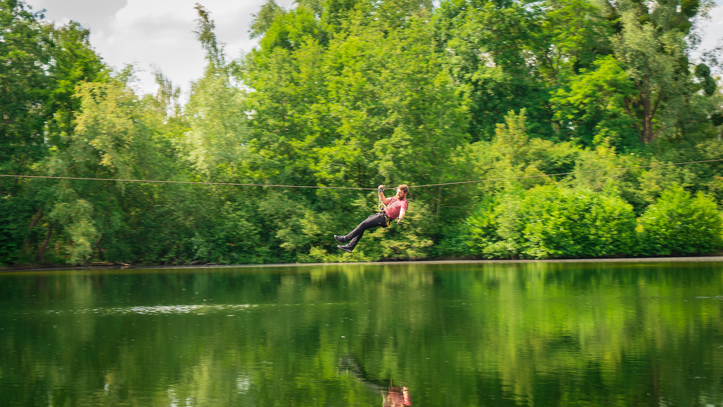 Accrobranche Tyrolienne Oise Saint-Leu-d'Esserent Vrijetijdscentrum outdoor activiteiten familie vrienden kind Wolf park