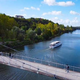 cruise;oise;water;boot;brug;creil;loopbrug