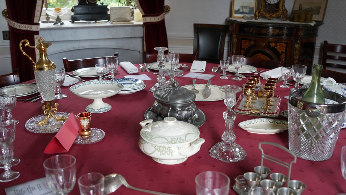Château de Montataire rénovation histoire Condé henri IV 4 Oise visite guidée famille Bernet