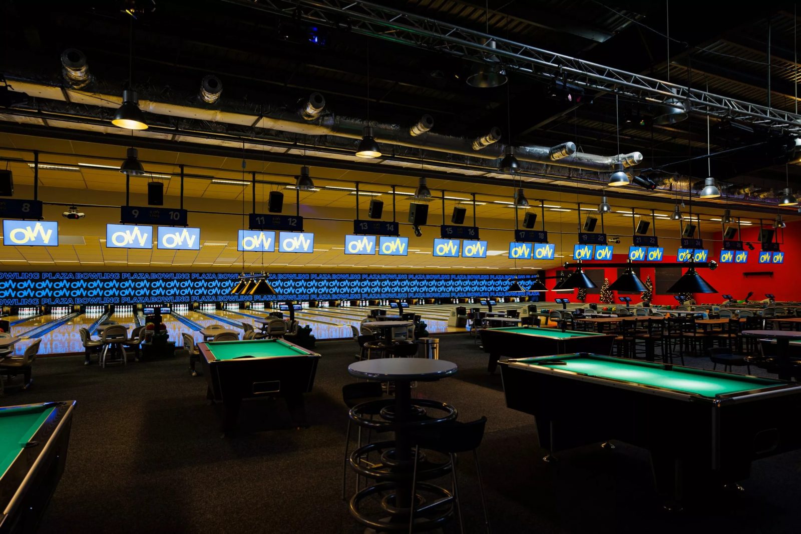 Bowling Plaza
