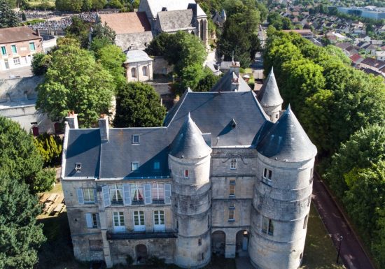 Kasteel van Montataire