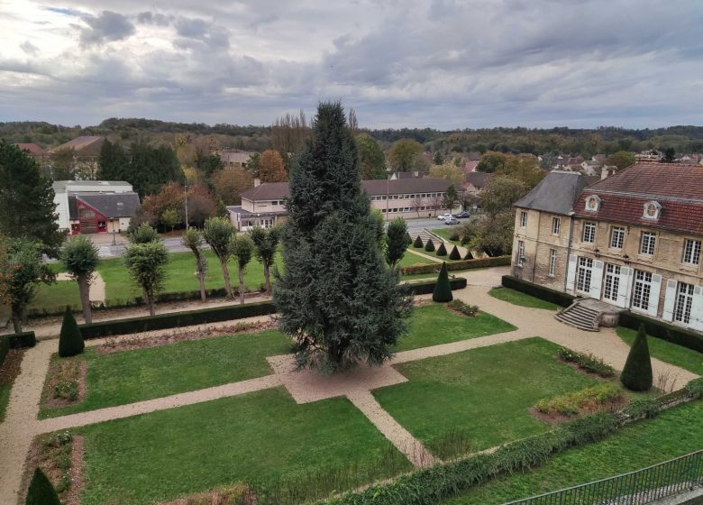 Jardin de la mairie - Auteursrecht: Creil Sud Oise Tourisme Anthony Tartaglione