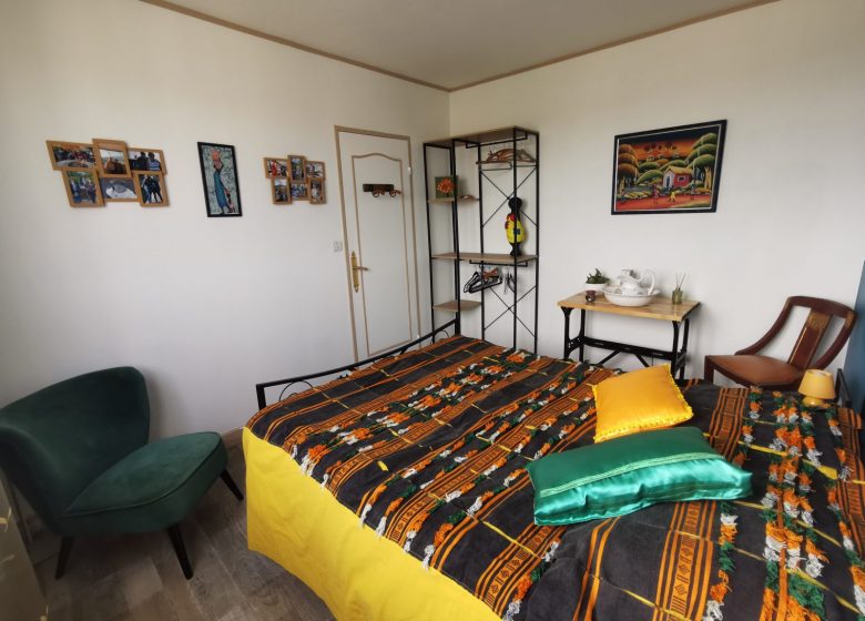 « Le Nid du 10ème » Chambre chez l&rsquo;habitant - Droit d'auteur : SALATA Viviane