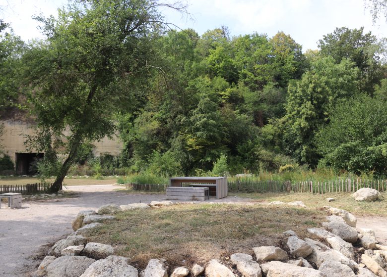 Aire de pique-nique du Parc Robert Dorneau - Auteursrecht: Creil Sud Oise Tourisme_Floriane Riaudel