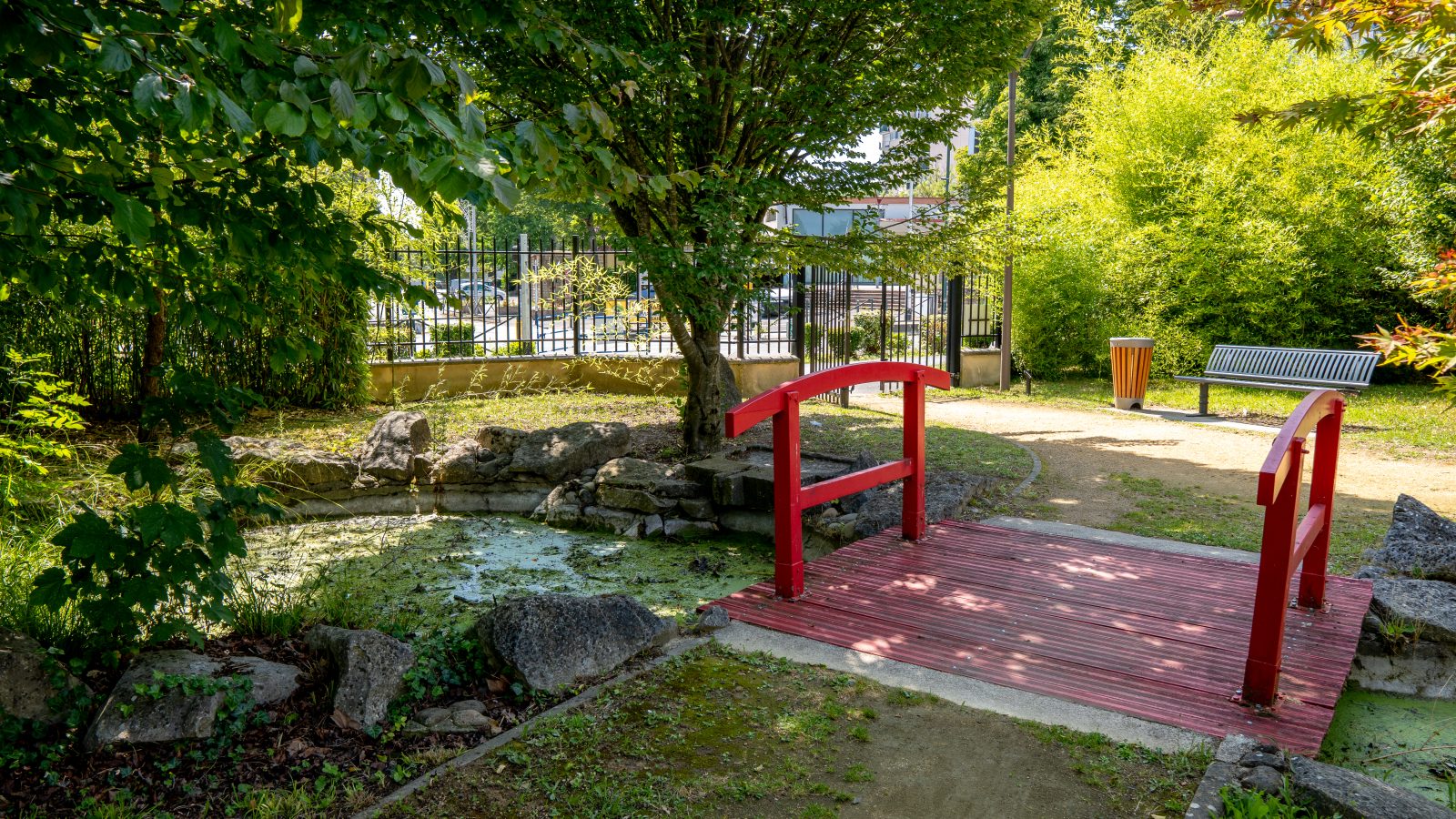 Japanischer Platz Phillippe Decourtray