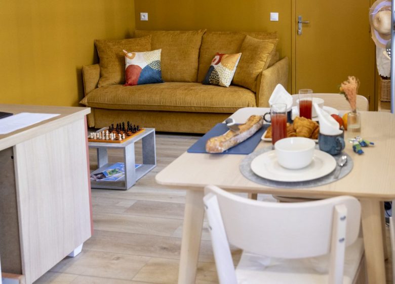 TOPA CASA_ Mésange bleue - Copyright : @DORINE MANSUY PHOTOGRAPHE