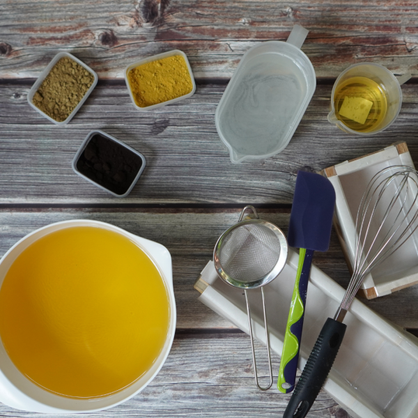 Atelier saponification à froid au Kraft Pop Up Store de Chantilly