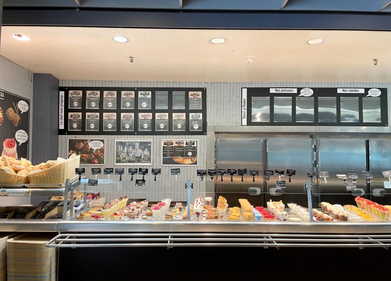 Cafétéria Carrefour - Droit d'auteur : Creil Sud Oise Tourisme