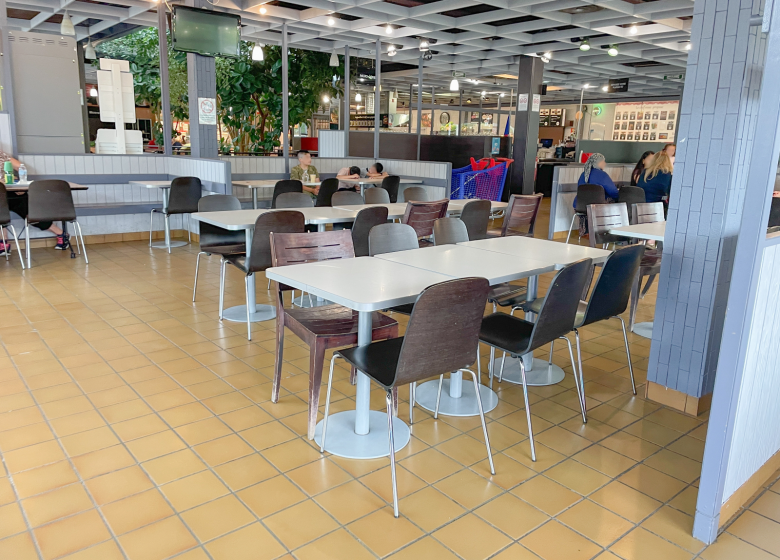 Cafétéria Carrefour - Droit d'auteur : Creil Sud Oise Tourisme