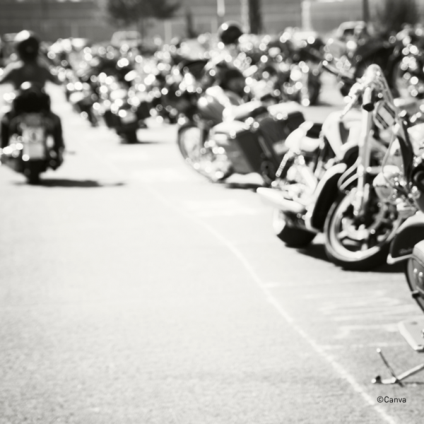 Rassemblement de voitures/motos