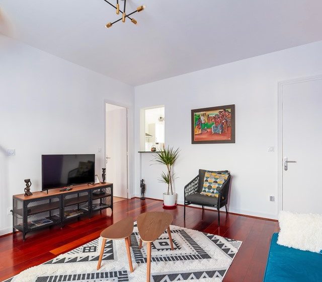 Duplex chaleureux à 1min de la gare de Creil - Copyright : Dorette Ngobayhia