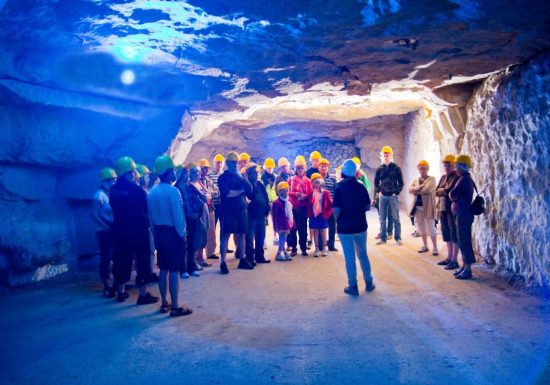 Woche der Industrie | Industrie im Herzen des Steins: Besichtigung des Steinbruchs + Konferenz